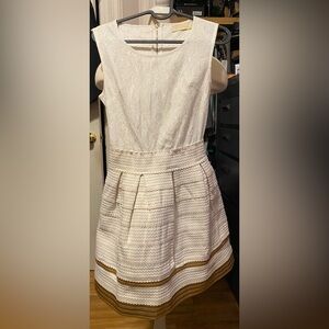 NWT, Women’s Size S Neslay Designer Sleeveless Chic White & Gold Mini Dress